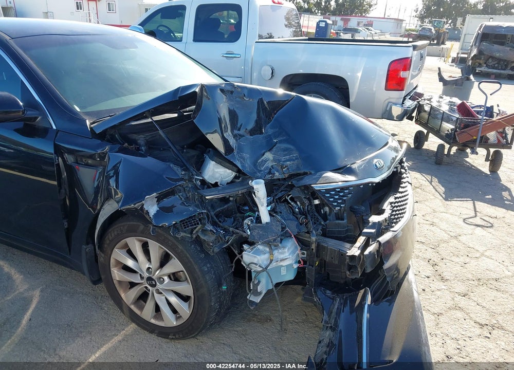 2018 KIA OPTIMA EX VIN: 5XXGU4L33JG225349
