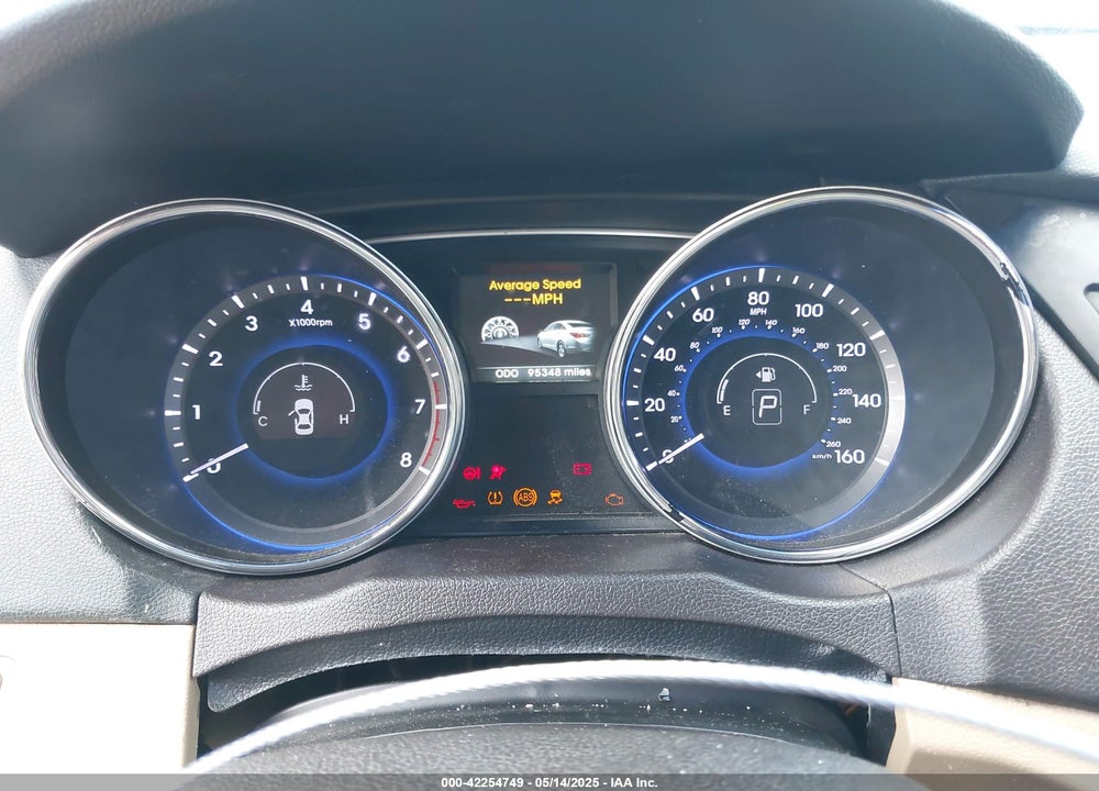 2013 HYUNDAI SONATA VIN: 5NPEB4AC5DH565613