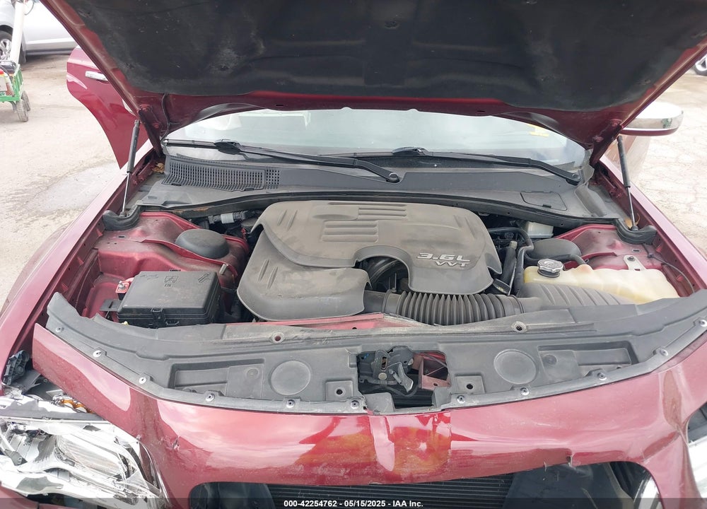 2016 CHRYSLER 300 VIN: 2C3CCARG2GH142595