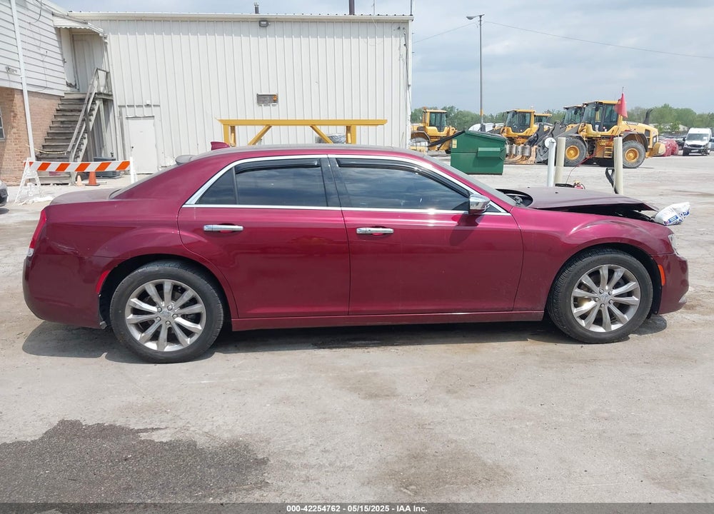 2016 CHRYSLER 300 VIN: 2C3CCARG2GH142595