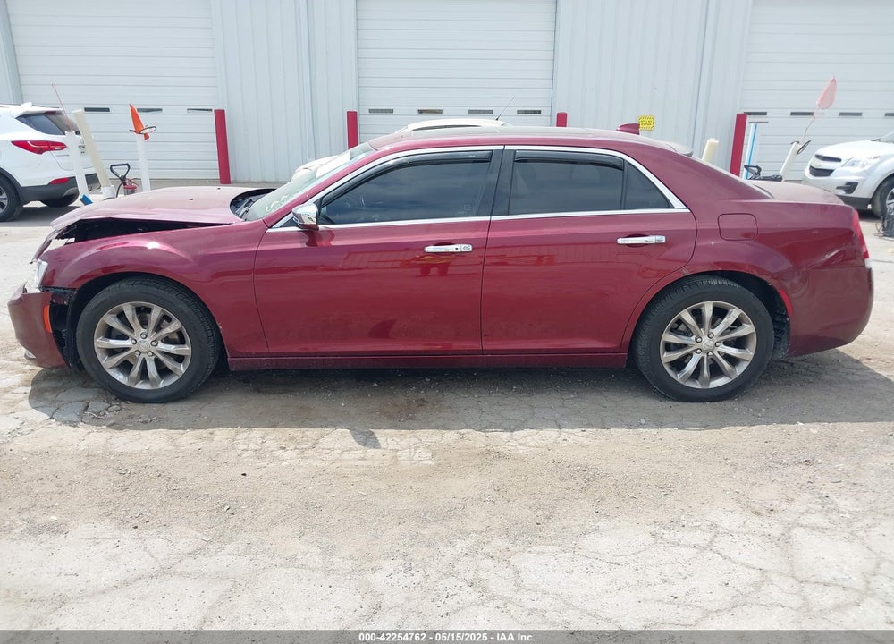 2016 CHRYSLER 300 VIN: 2C3CCARG2GH142595