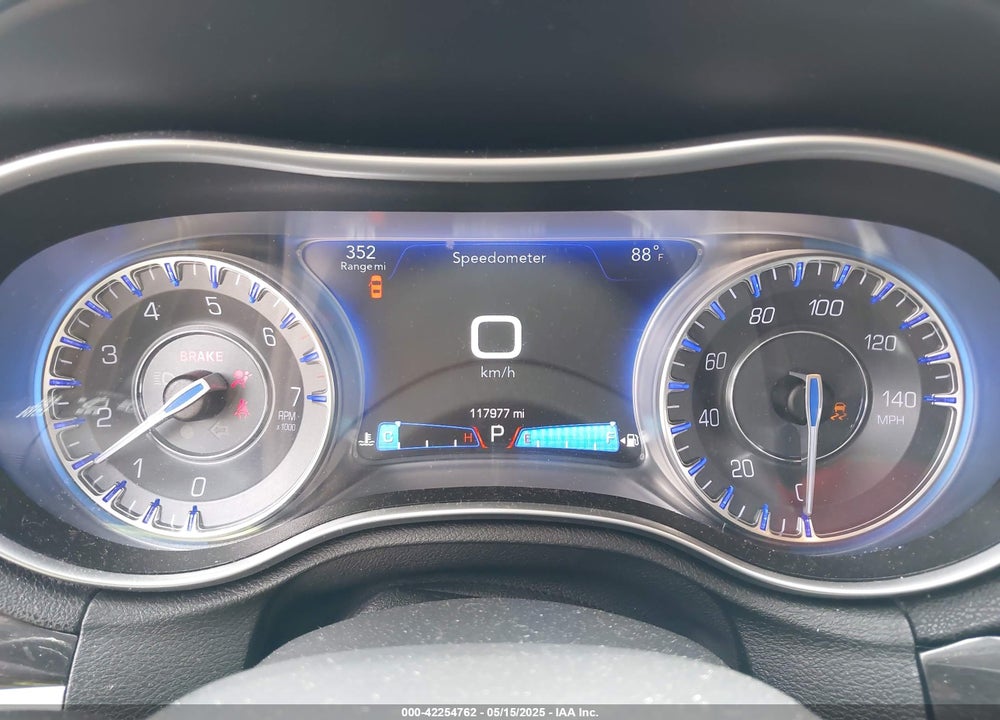 2016 CHRYSLER 300 VIN: 2C3CCARG2GH142595