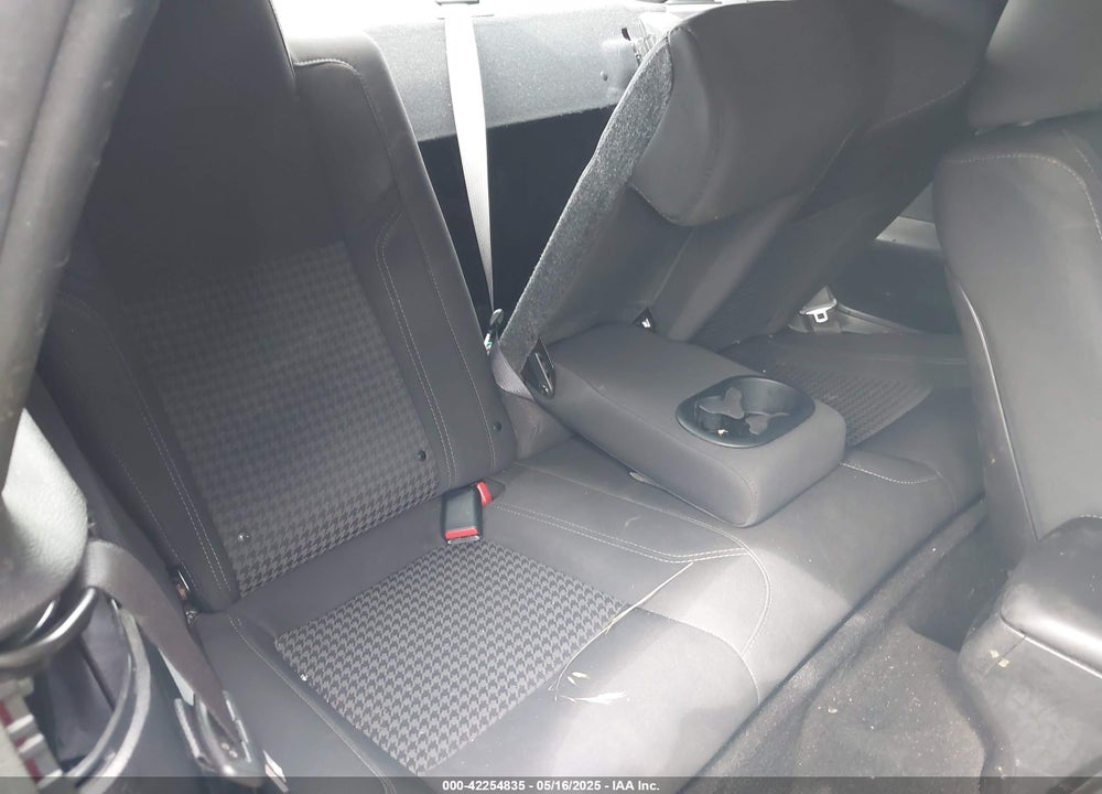 2019 DODGE CHALLENGER SXT VIN: 2C3CDZAG4KH583564