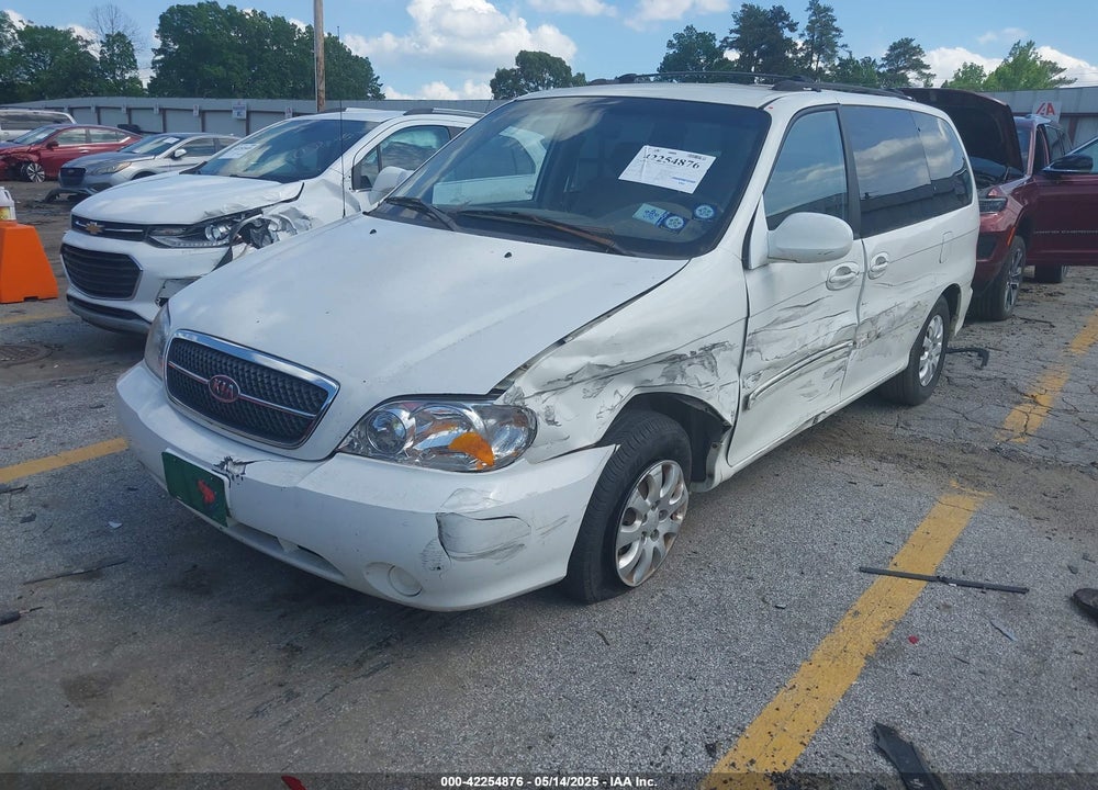 2005 KIA SEDONA VIN: KNDUP132X56727523