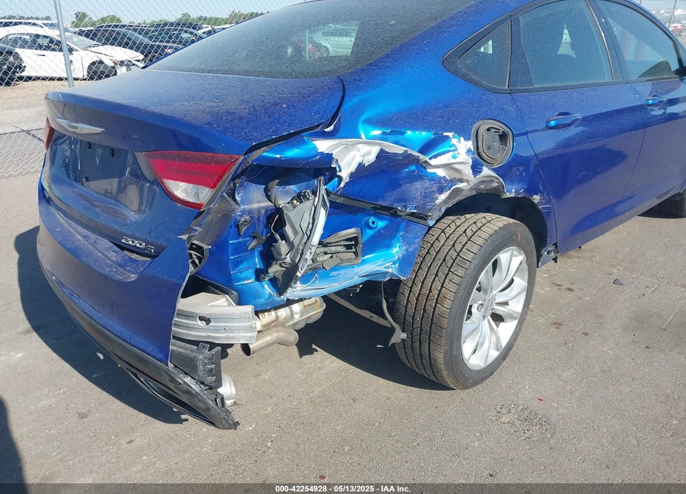 2015 CHRYSLER 200 VIN: 1C3CCCDG8FN627929