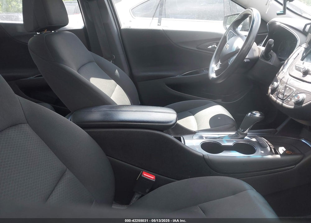 2017 CHEVROLET MALIBU 1LT VIN: 1G1ZE5ST6HF133814