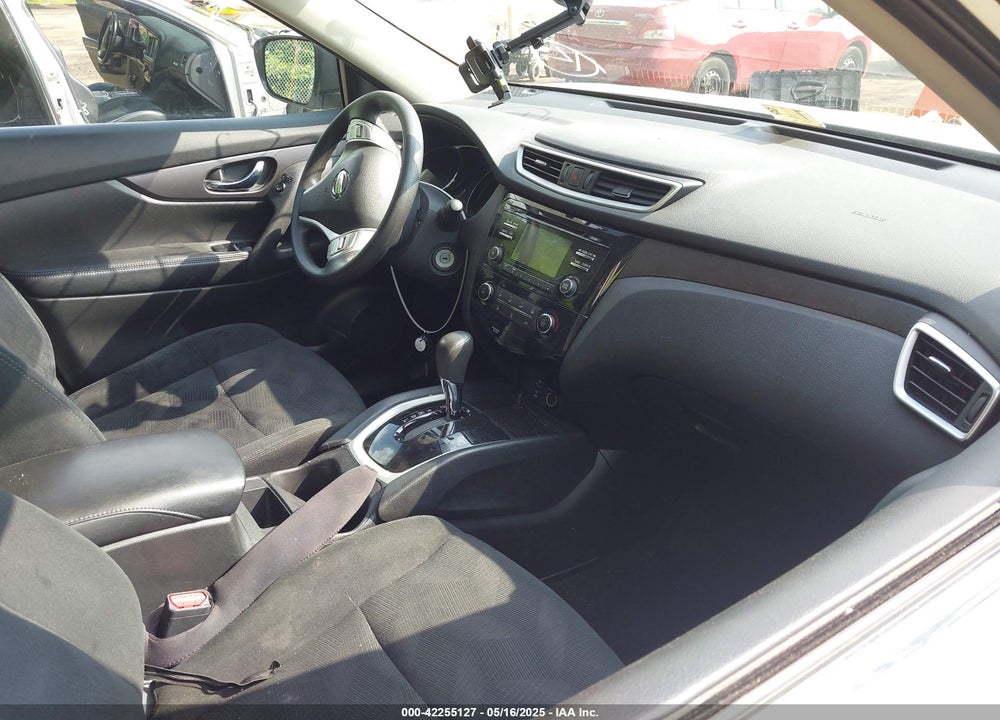 2016 NISSAN ROGUE VIN: 5N1AT2MV7GC825258