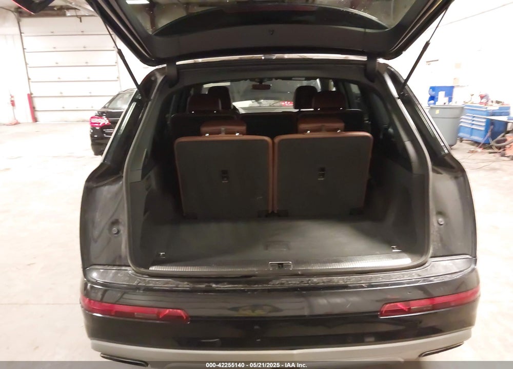 2017 AUDI Q7 VIN: WA1VABF71HD043036