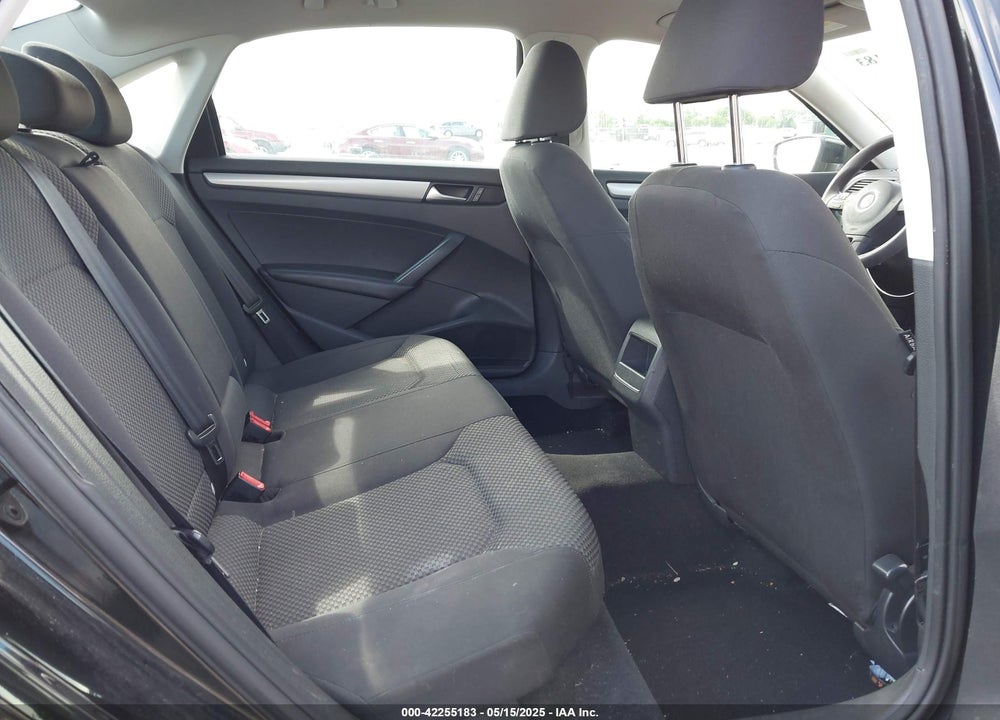 2014 VOLKSWAGEN PASSAT VIN: 1VWAP7A33EC023874