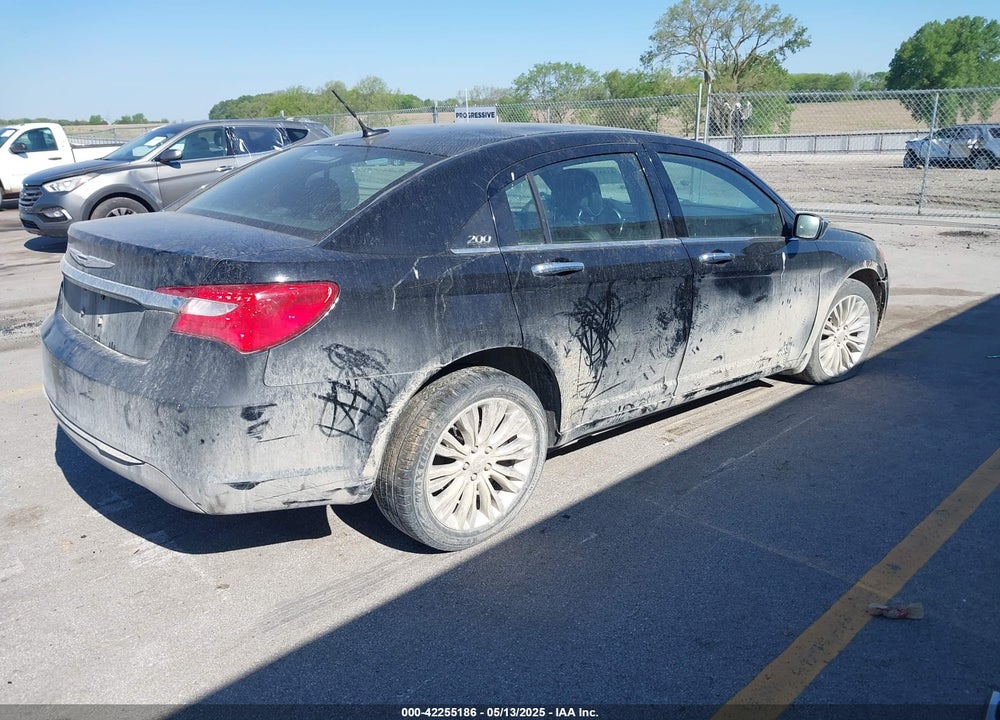 2011 CHRYSLER 200 VIN: 1C3BC2FGXBN618517