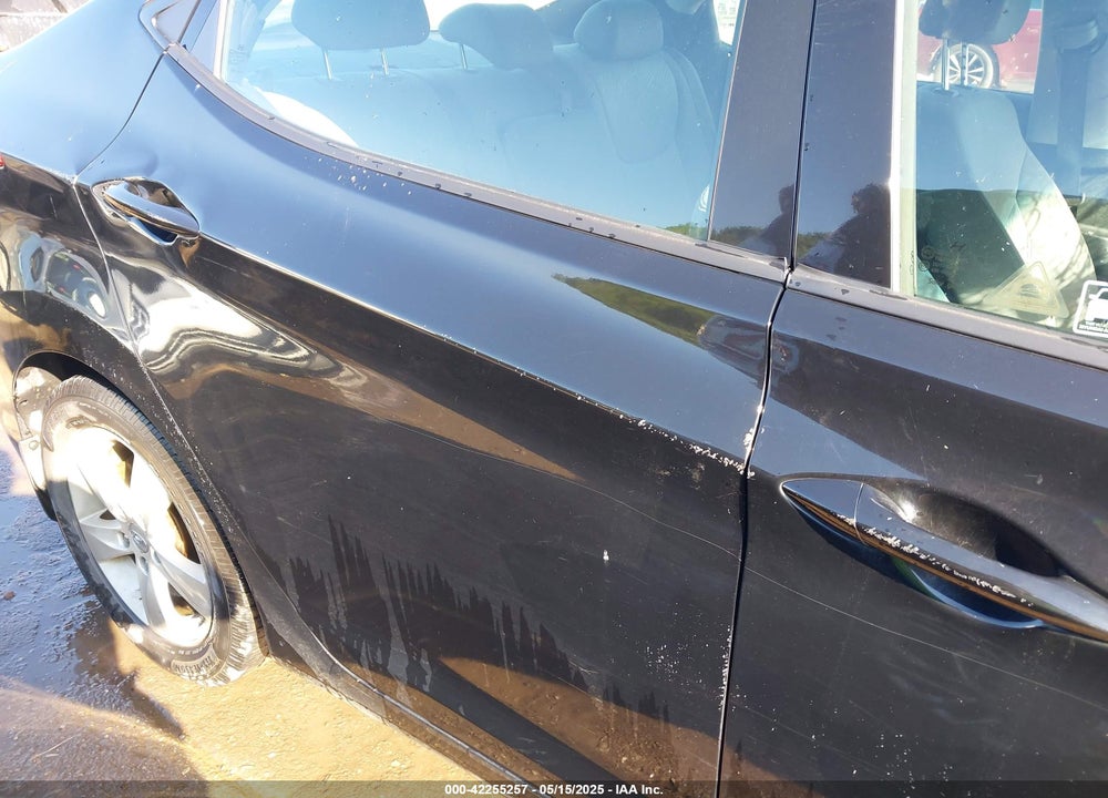 2013 HYUNDAI ELANTRA VIN: KMHDH4AE8DU989736