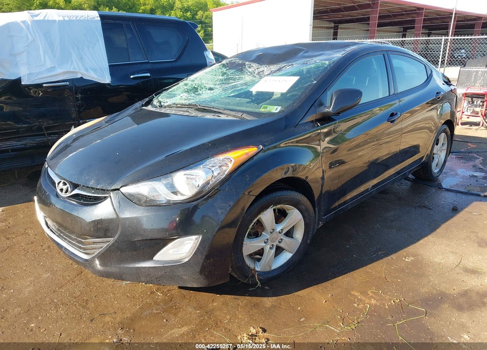 2013 HYUNDAI ELANTRA VIN: KMHDH4AE8DU989736
