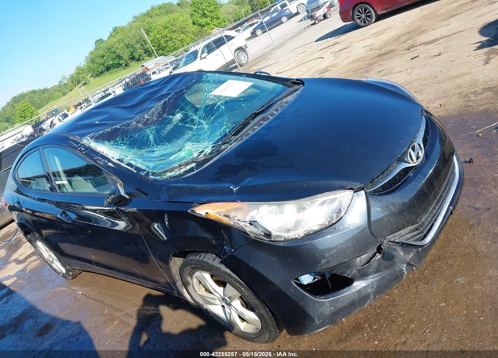 2013 HYUNDAI ELANTRA VIN: KMHDH4AE8DU989736