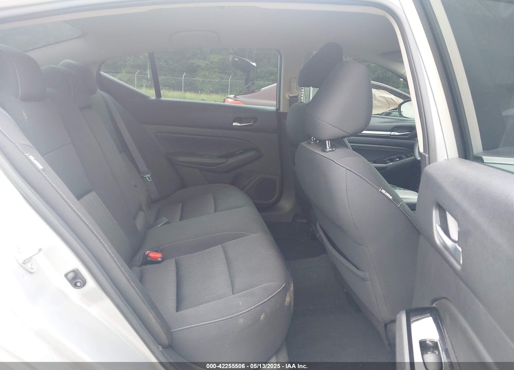 2021 NISSAN ALTIMA SV FWD VIN: 1N4BL4DV5MN408151