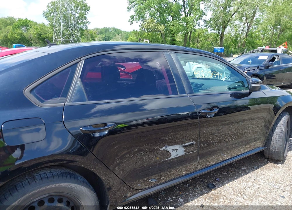 2013 VOLKSWAGEN PASSAT 2.5L S VIN: 1VWAP7A39DC147565