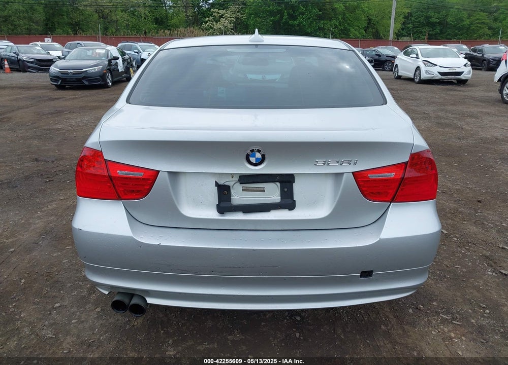 2011 BMW 328I VIN: WBAPK5C5XBA653815