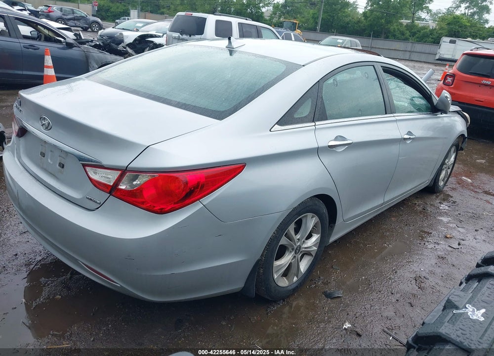 2011 HYUNDAI SONATA VIN: 5NPEC4AC5BH119472