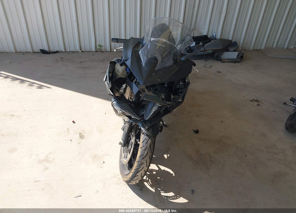 2025 KAWASAKI EX500 A/B VIN: ML5EXGJ10SDA50097