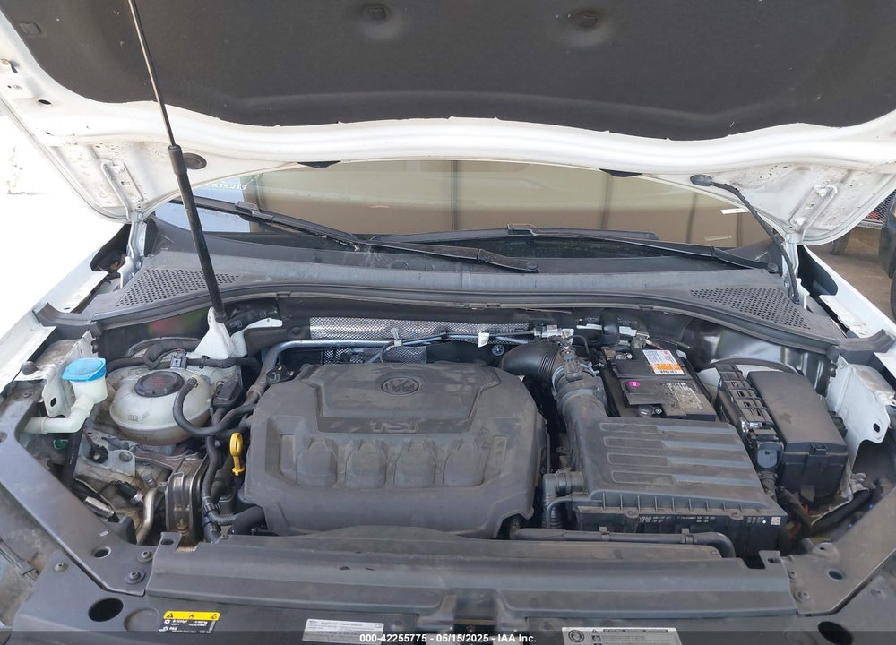 2019 VOLKSWAGEN TIGUAN VIN: 3VV1B7AX2KM176326