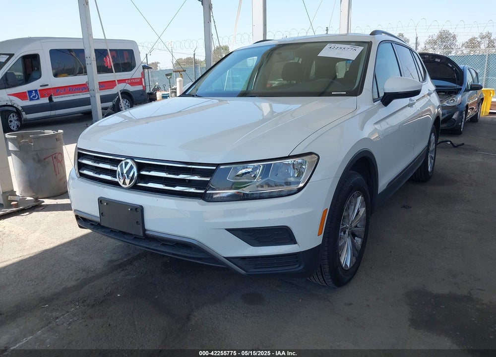 2019 VOLKSWAGEN TIGUAN VIN: 3VV1B7AX2KM176326