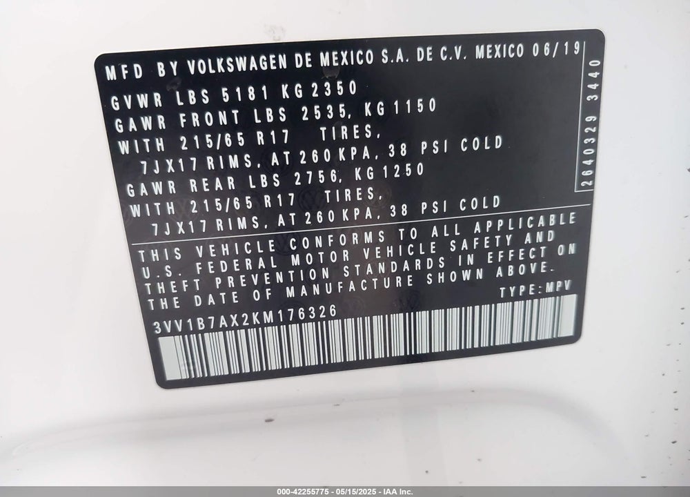 2019 VOLKSWAGEN TIGUAN VIN: 3VV1B7AX2KM176326