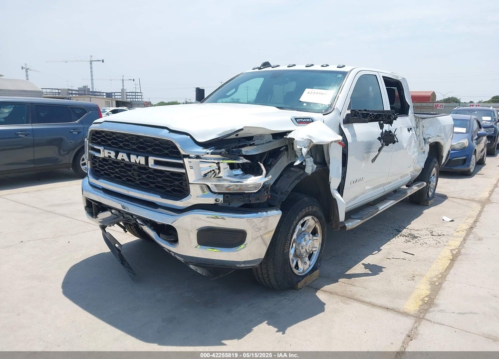 2022 RAM 2500 VIN: 3C6UR5CJ2NG372068