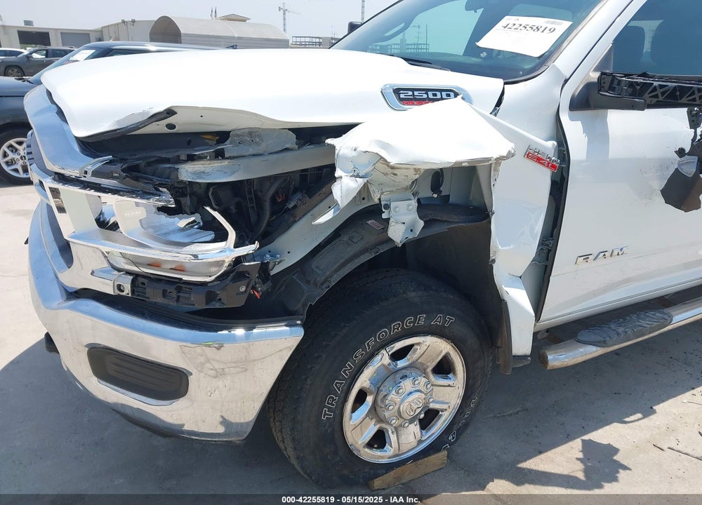 2022 RAM 2500 VIN: 3C6UR5CJ2NG372068