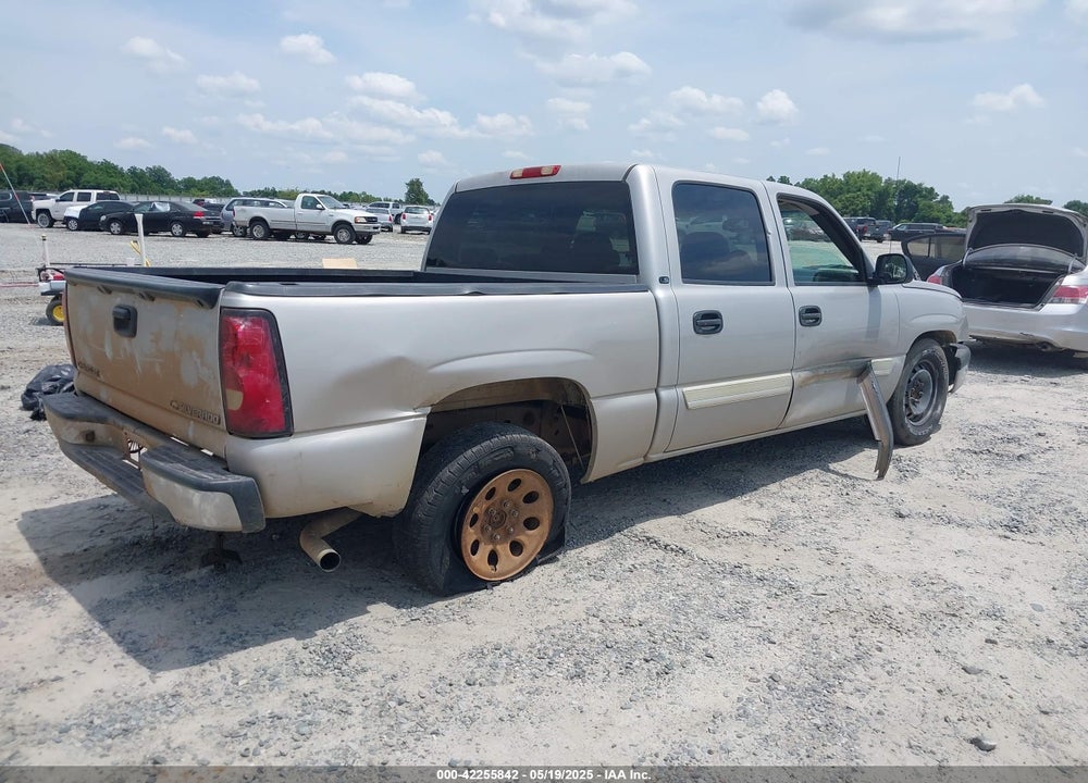 2005 CHEVROLET SILVERADO 1500 LS VIN: 2GCEC13T751392947