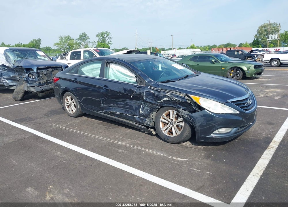 2013 HYUNDAI SONATA GLS VIN: 5NPEB4AC3DH688777
