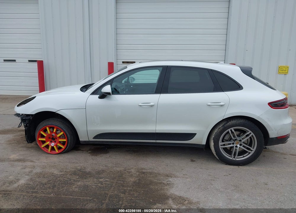 2016 PORSCHE MACAN VIN: WP1AB2A54GLB53864