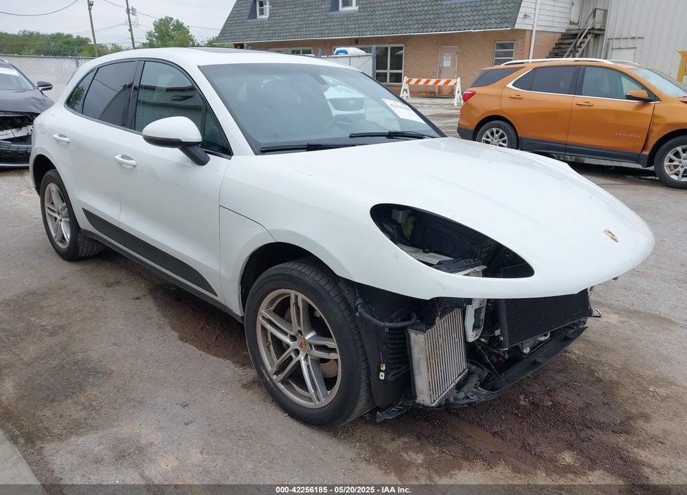 2016 PORSCHE MACAN VIN: WP1AB2A54GLB53864