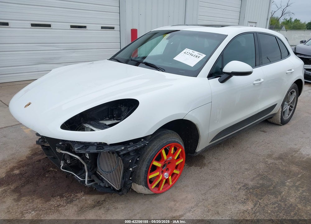 2016 PORSCHE MACAN VIN: WP1AB2A54GLB53864