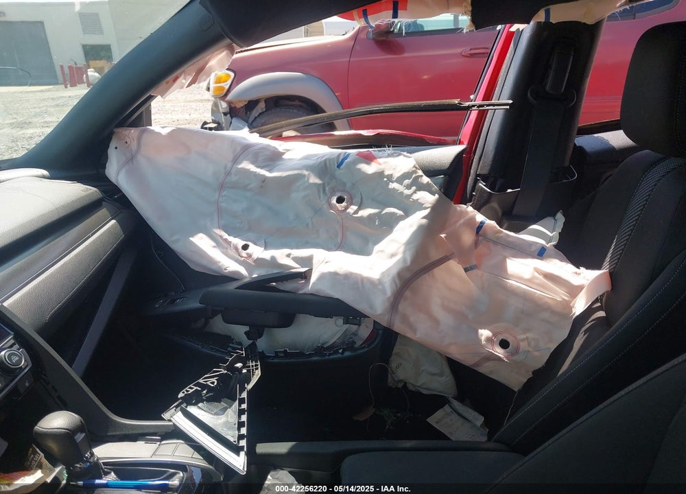 2018 HONDA CIVIC VIN: SHHFK7H56JU203635