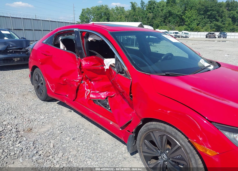2018 HONDA CIVIC VIN: SHHFK7H56JU203635