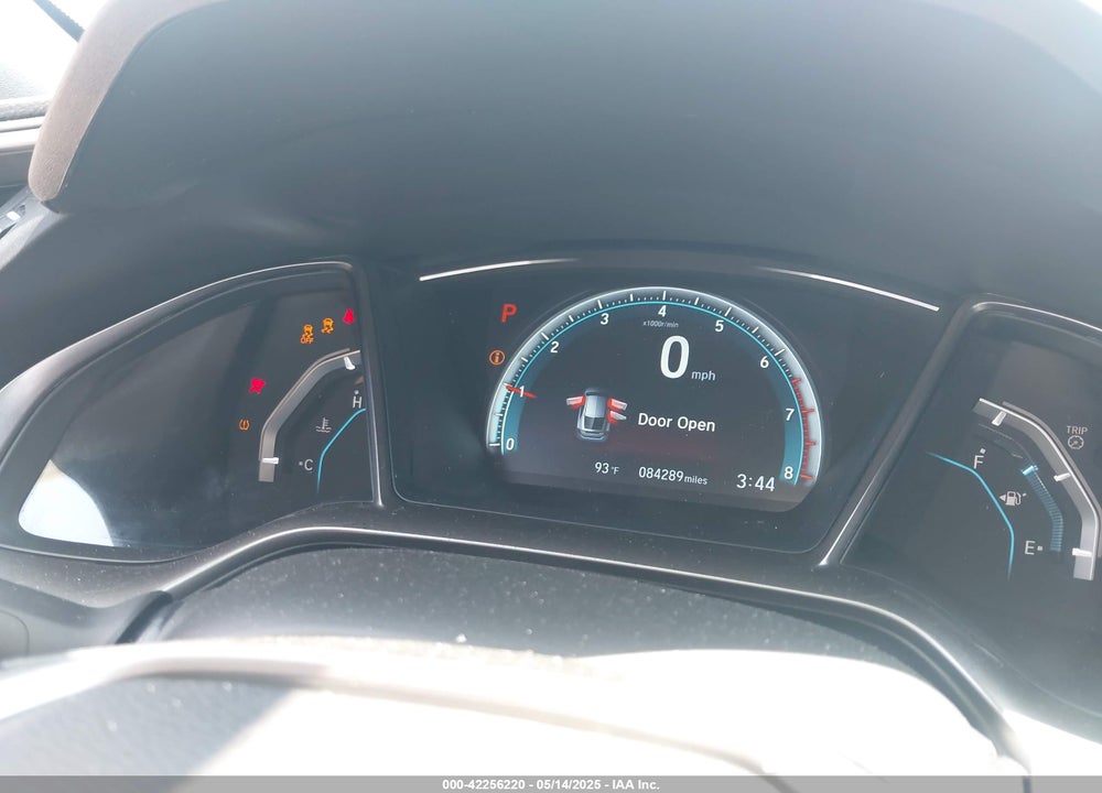 2018 HONDA CIVIC VIN: SHHFK7H56JU203635