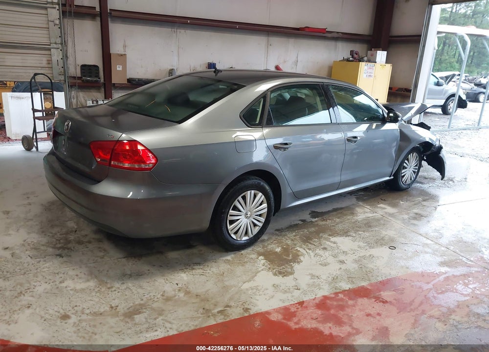 2015 VOLKSWAGEN PASSAT 1.8T S VIN: 1VWAT7A33FC012502