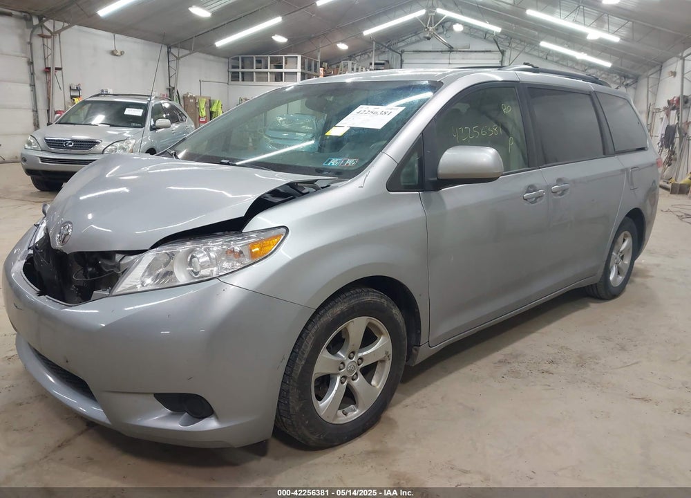 2014 TOYOTA SIENNA LE V6 8 PASSENGER VIN: 5TDKK3DC7ES521116