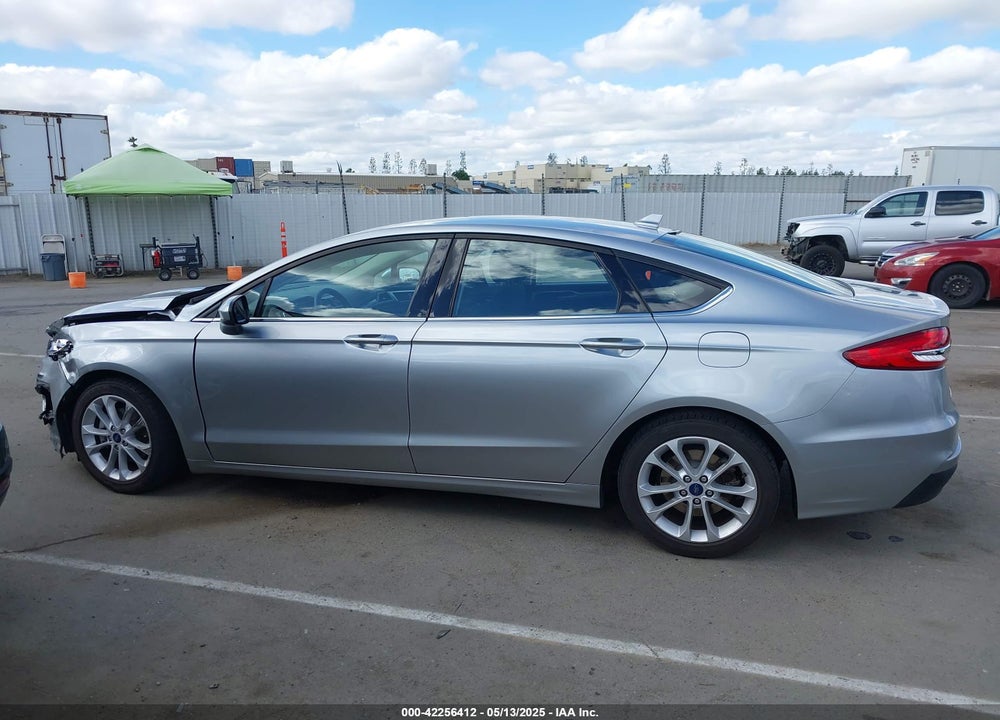2020 FORD FUSION VIN: 3FA6P0HDXLR221578