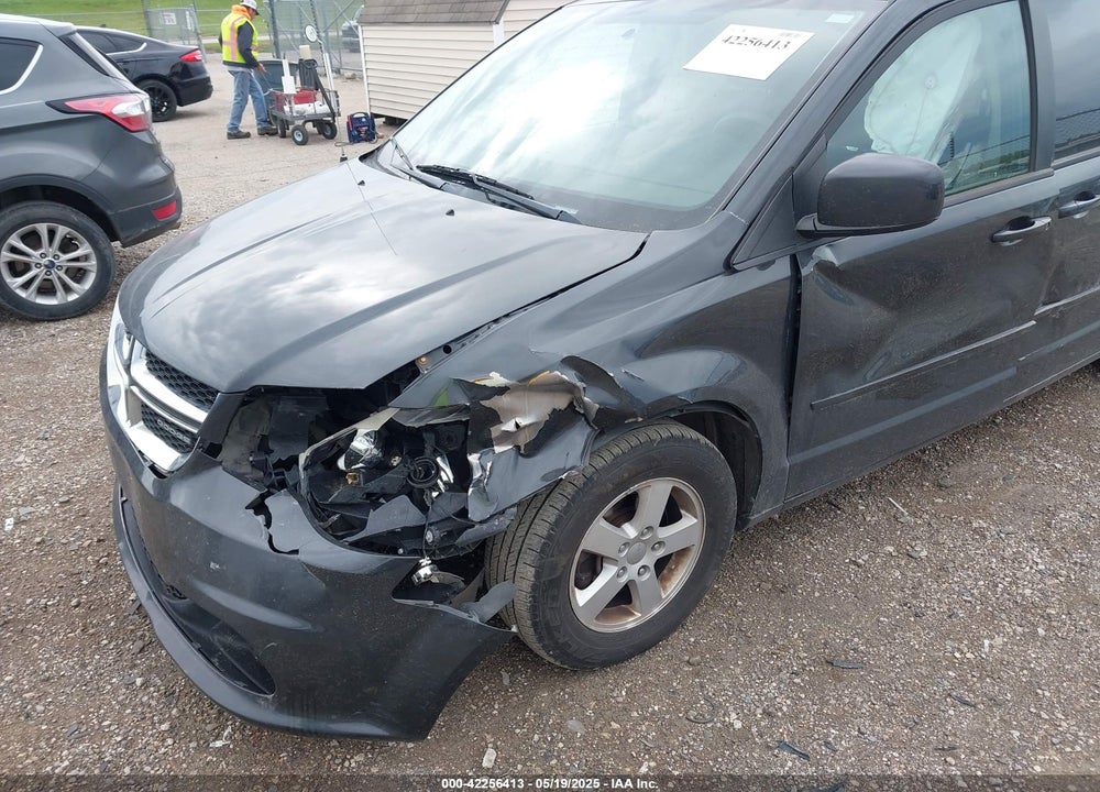2011 DODGE GRAND CARAVAN MAINSTREET VIN: 2D4RN3DG3BR627000