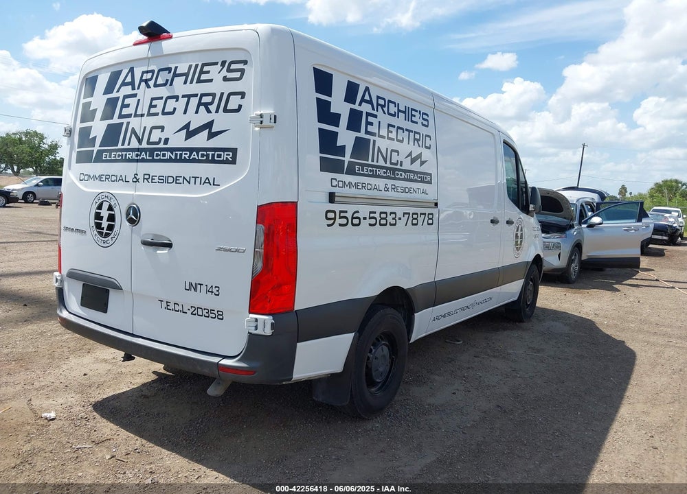 2023 MERCEDES-BENZ SPRINTER 2500 STANDARD ROOF 4-CYL GAS VIN: W1Y40BHY1PT150856