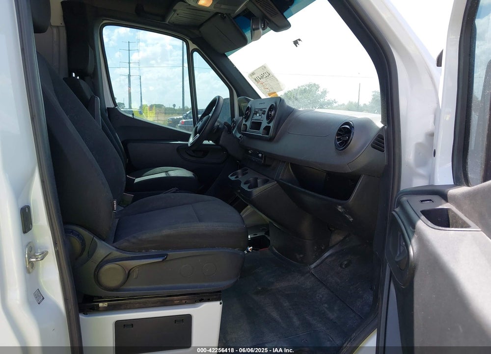 2023 MERCEDES-BENZ SPRINTER 2500 STANDARD ROOF 4-CYL GAS VIN: W1Y40BHY1PT150856