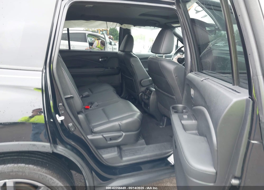 2021 HONDA PASSPORT VIN: 5FNYF8H58MB013506