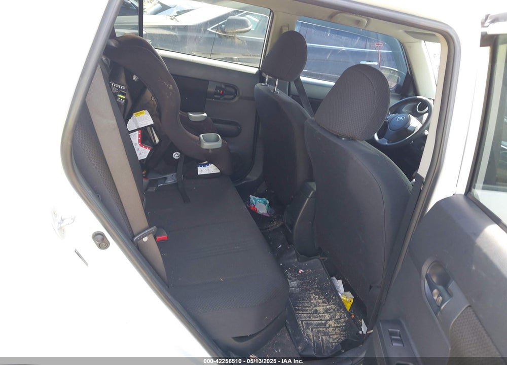 2009 SCION XB VIN: JTLKE50E991085970