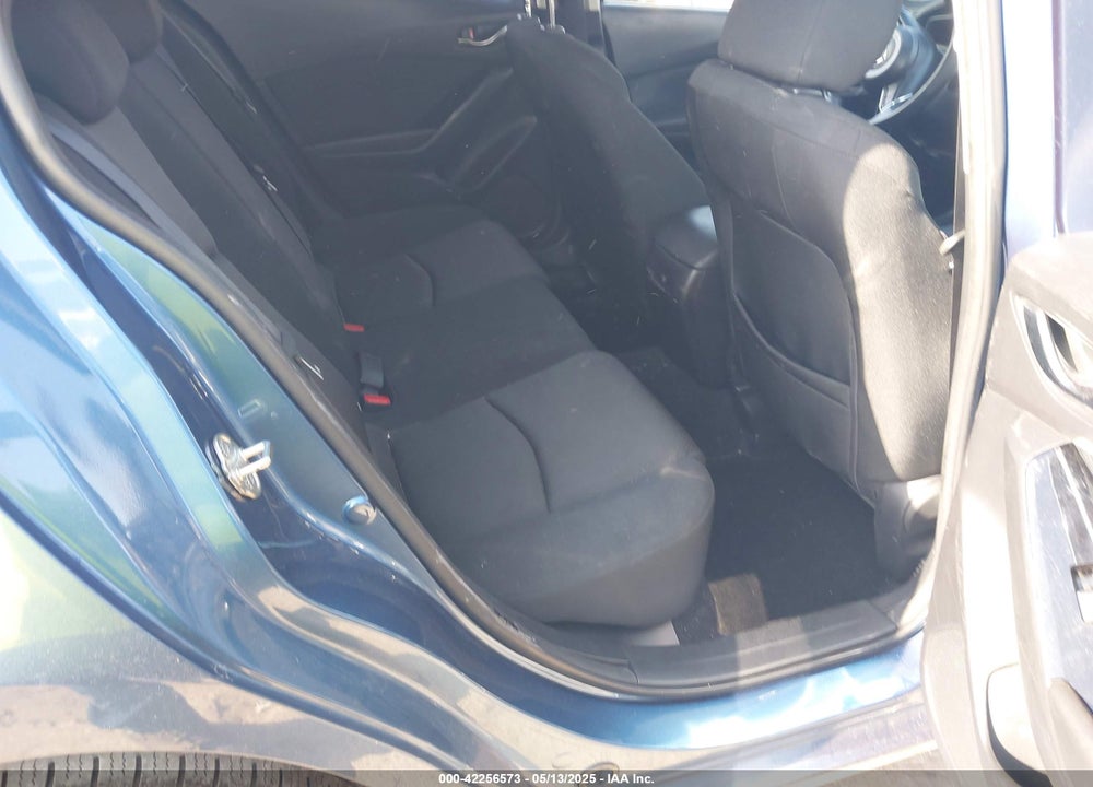 2018 MAZDA 3 SPORT VIN: 3MZBN1K73JM235739