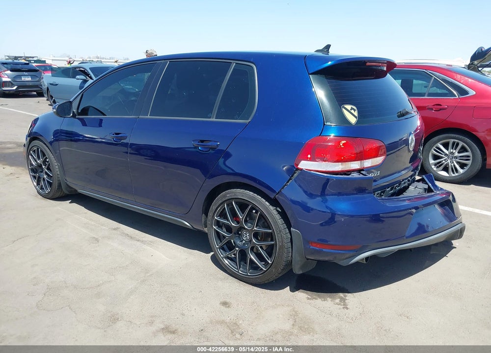 2011 VOLKSWAGEN GTI 4-DOOR VIN: WVWGV7AJ7BW208893