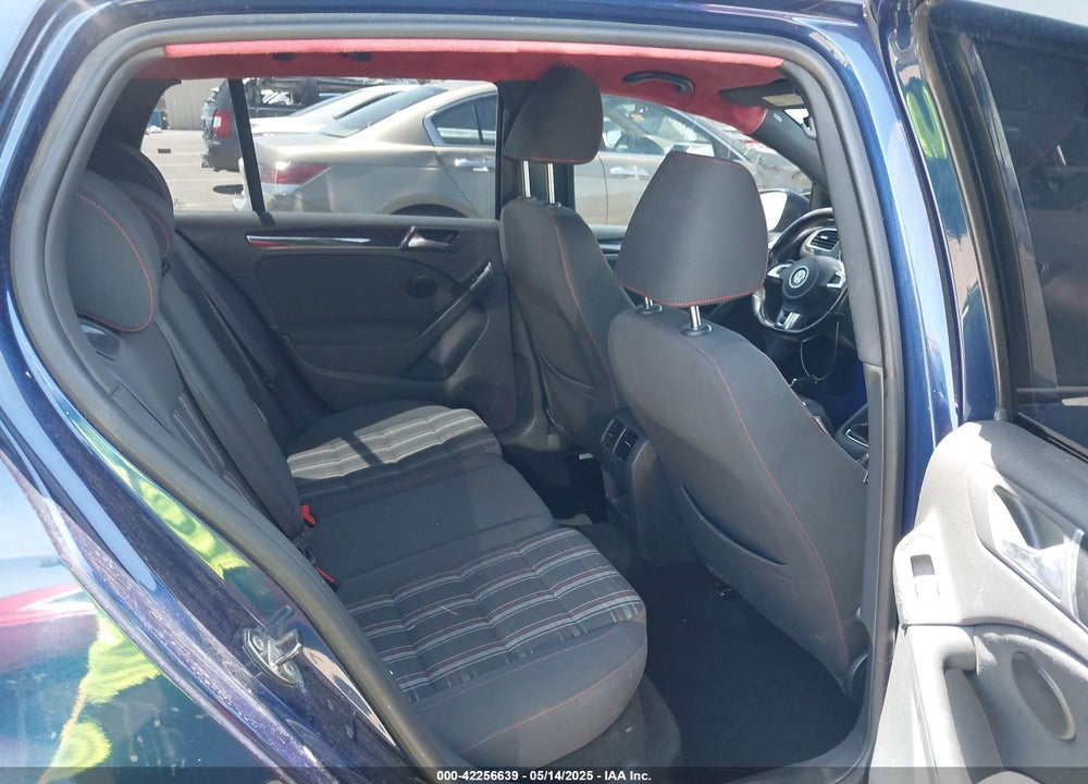 2011 VOLKSWAGEN GTI 4-DOOR VIN: WVWGV7AJ7BW208893