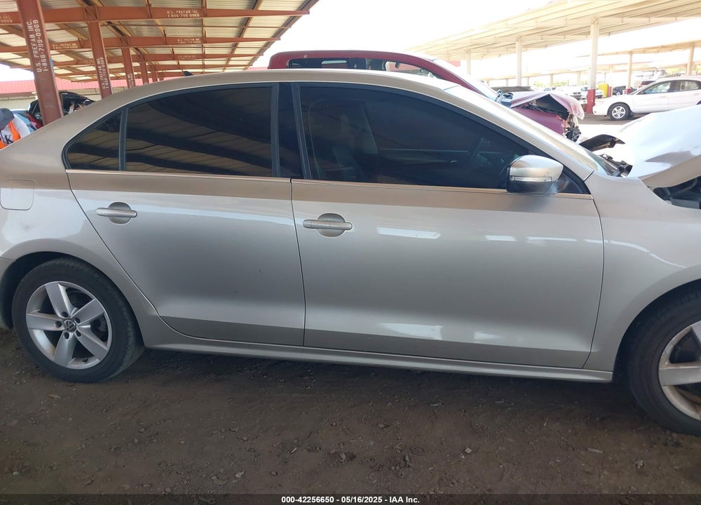 2014 VOLKSWAGEN JETTA 2.0L TDI VIN: 3VWLL7AJ1EM228062