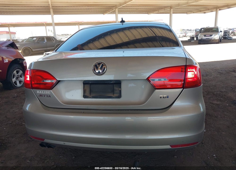2014 VOLKSWAGEN JETTA 2.0L TDI VIN: 3VWLL7AJ1EM228062