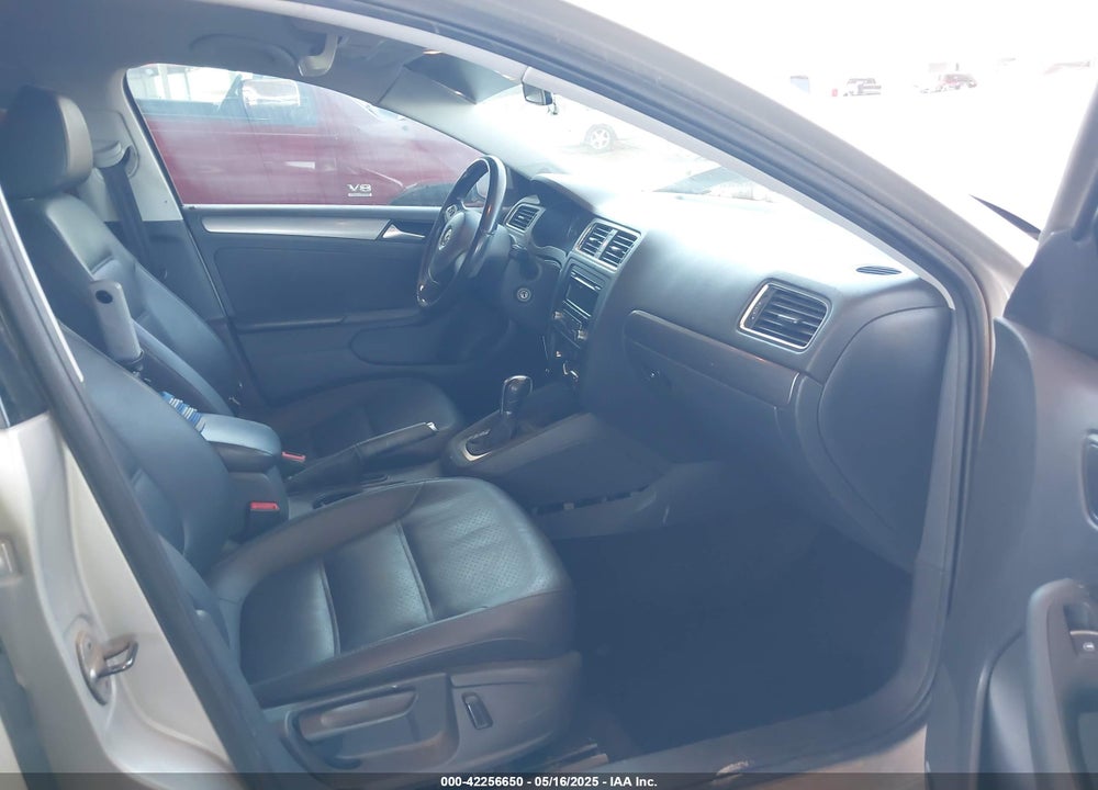 2014 VOLKSWAGEN JETTA 2.0L TDI VIN: 3VWLL7AJ1EM228062