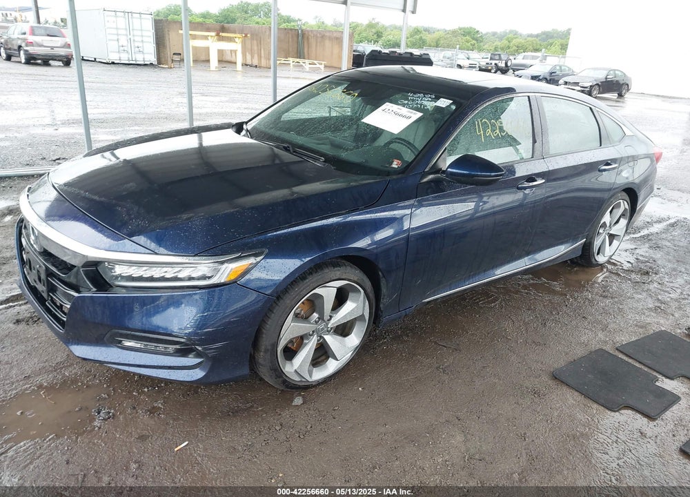2018 HONDA ACCORD VIN: 1HGCV1F97JA107912